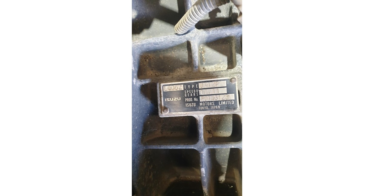 ISUZU ISUZU GIGA GEARBOX LQ062 TYPE JX12P SPEEDO GEARS 17/11