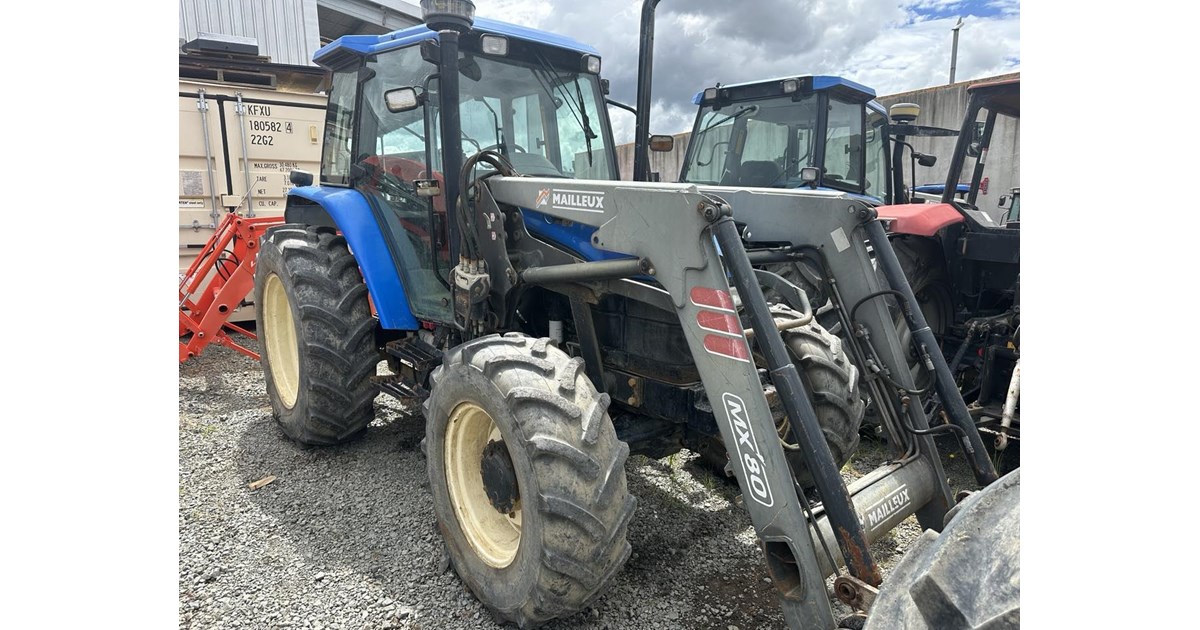 new holland t590s cena