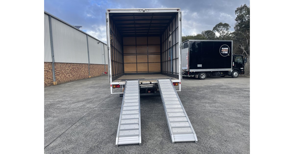JETLAND 2.4M 2.4TONNE HEAVY DUTY ALUMINIUM LOADING RAMP(HOOK TYPE) for sale (refcode TA1212164)
