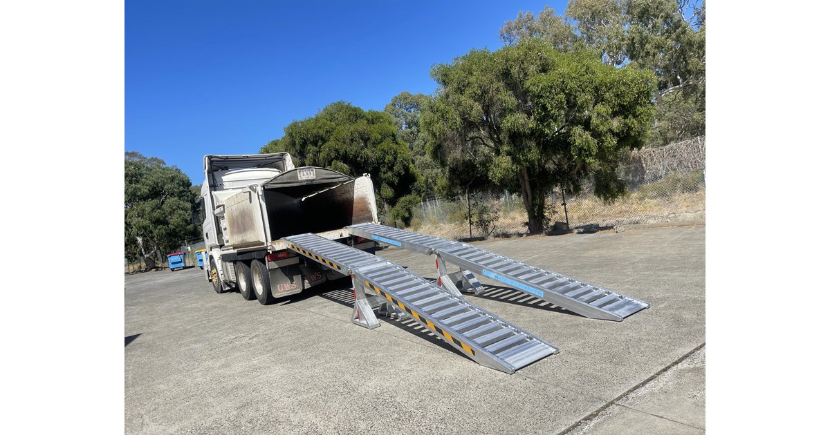 JETLAND 6M 8TONNE CENTER SUPPORTED LOADING RAMPS for sale (refcode ...