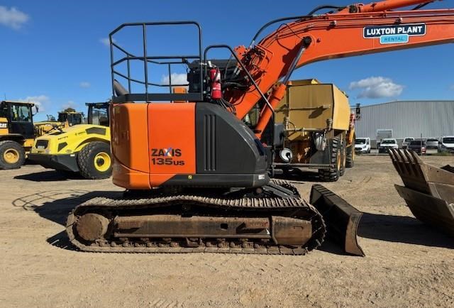 Excavator - Wajax - Hitachi