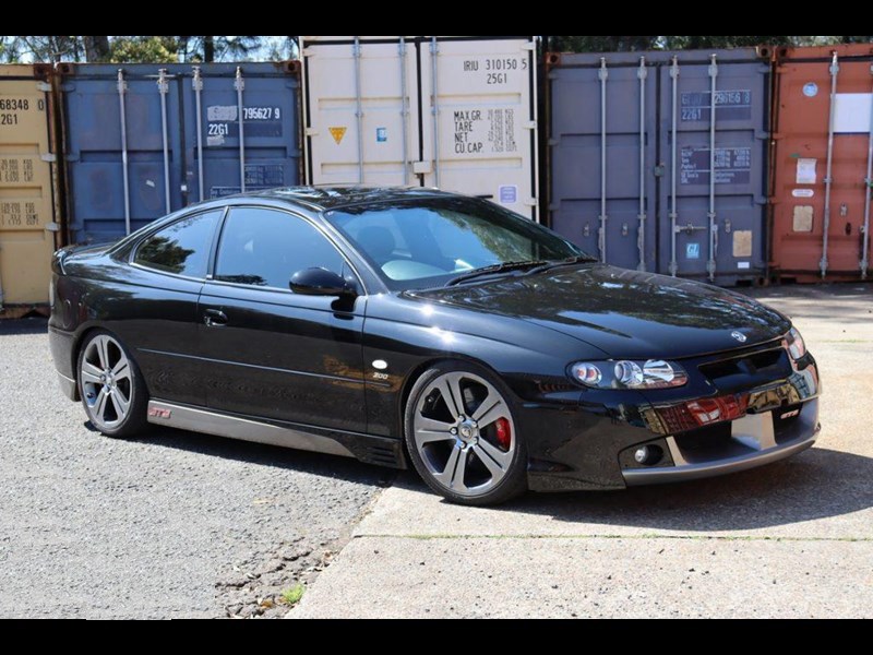 2004 HSV GTS Coupe - today's tempter