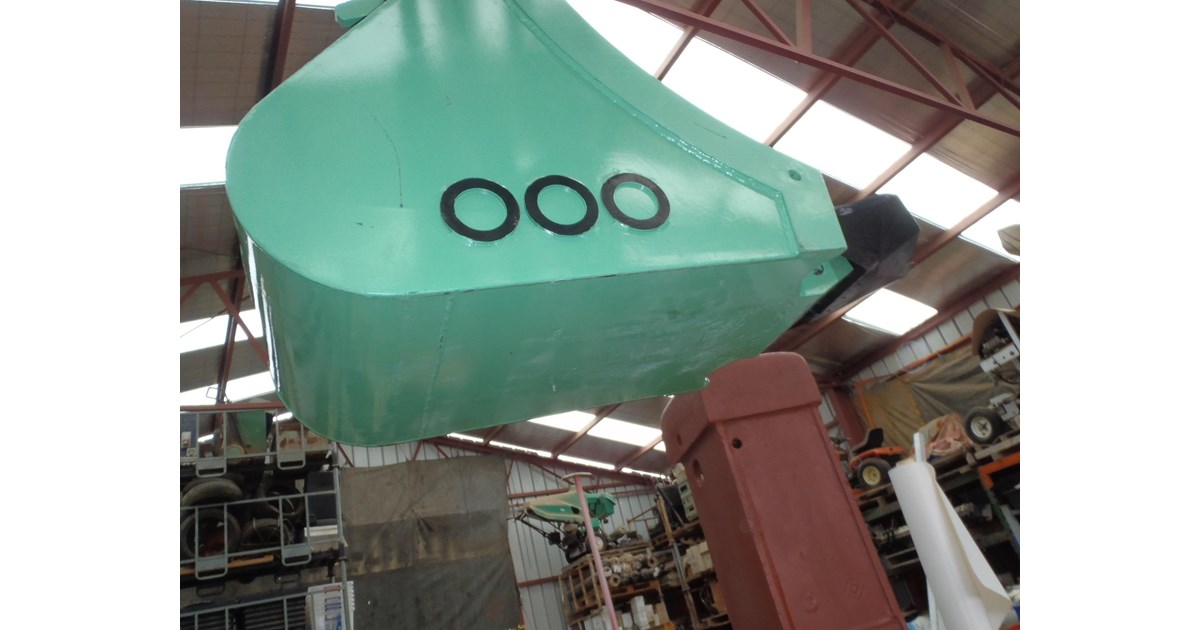 CUSTOM HYDRAULIC BUCKET HAMMER 8-12 TONNE for sale (refcode TA616257)