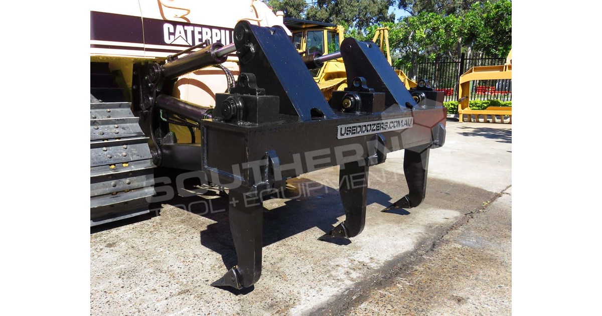 CATERPILLAR FOUR BARREL RIPPERS Custom Black for Dozers for sale ...