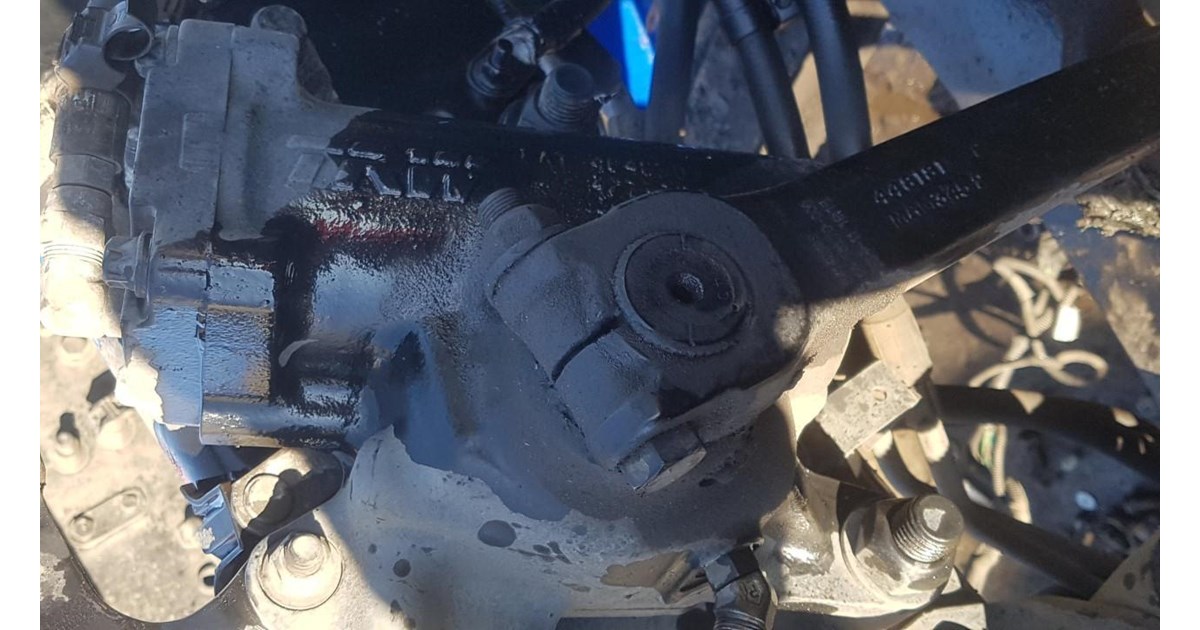 FREIGHTLINER STEERING BOX (LEFT) for sale