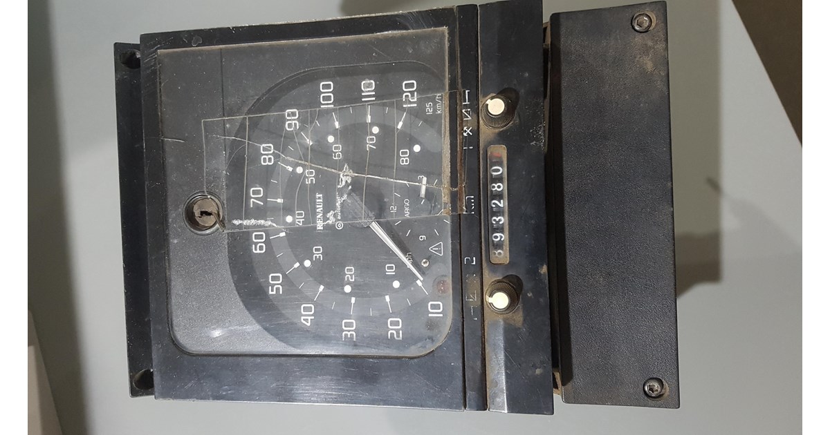 MACK QUANTUM RENAULT TACHOMETER 5010232238 MACK QUANTUM RENAULT ...