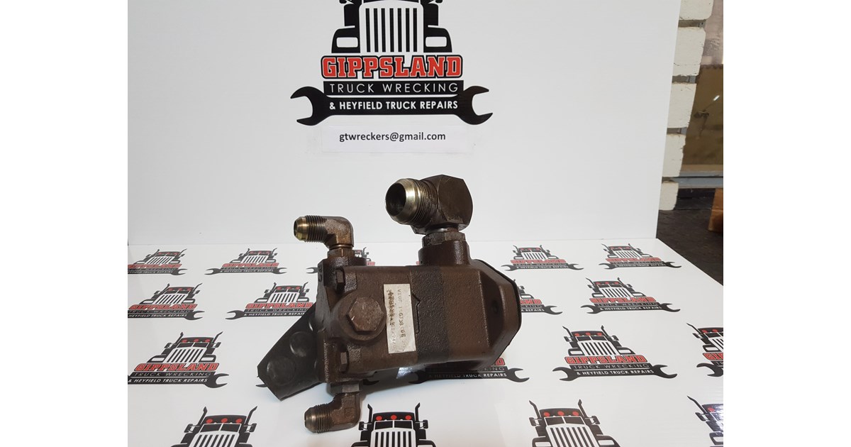 CUMMINS N14 POWER STEERING PUMP VICKERS V10F IS6J38C6E20 CUMMINS N14