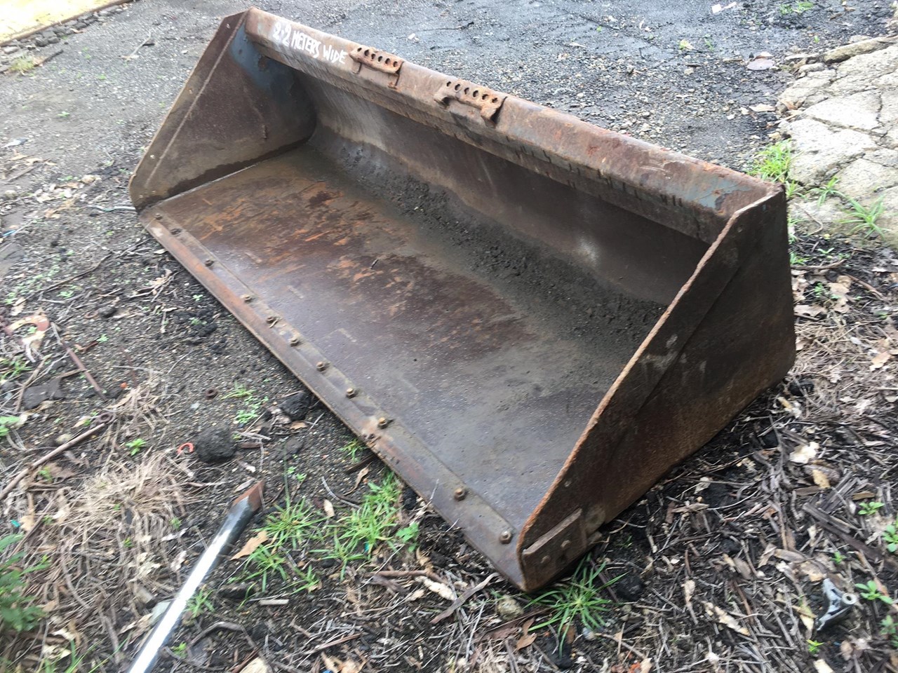 BOBCAT WIDE BUCKET 2.2 for sale