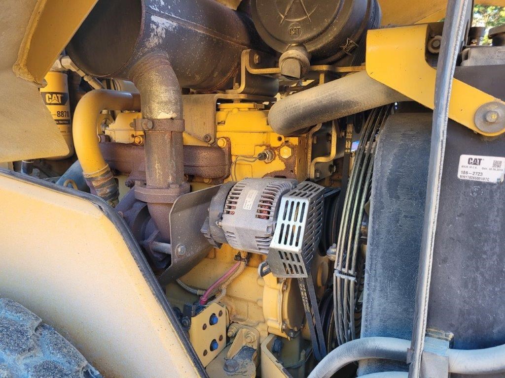 2005 CATERPILLAR CS433E for sale (refcode TA1140797)