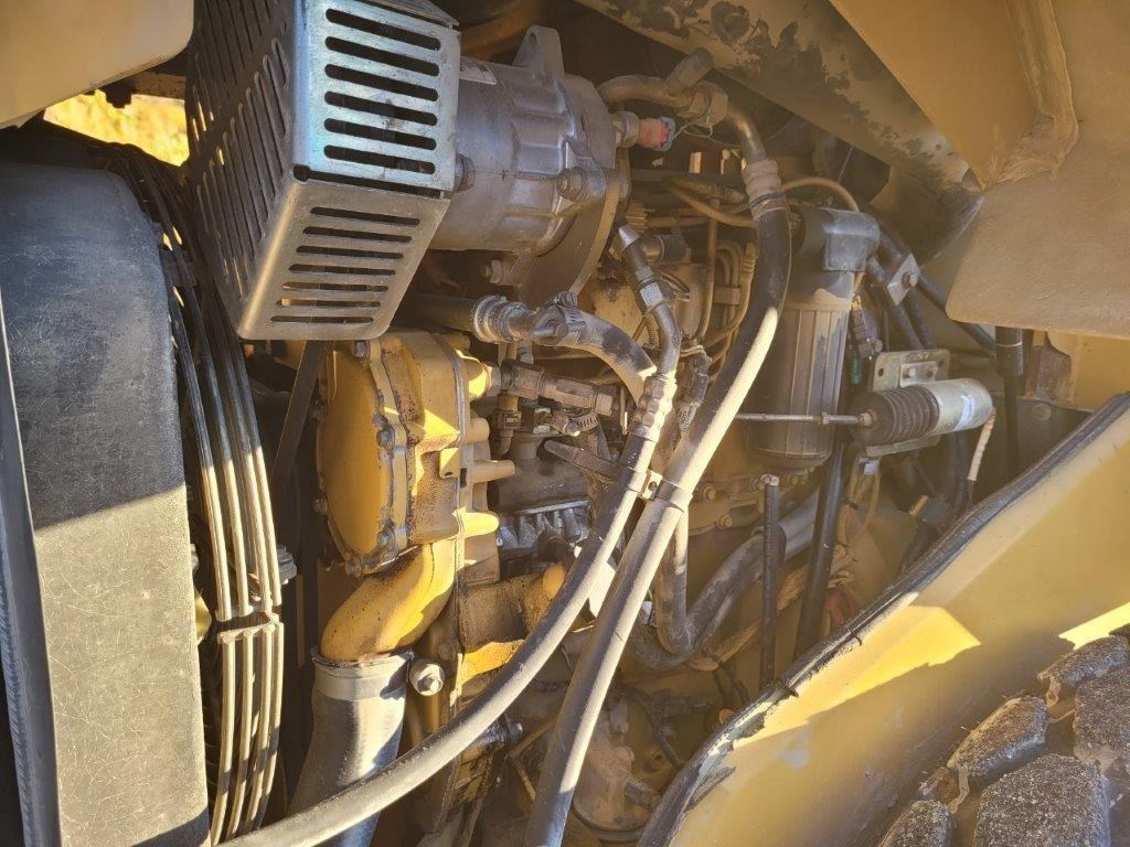 2005 CATERPILLAR CS433E for sale (refcode TA1140797)