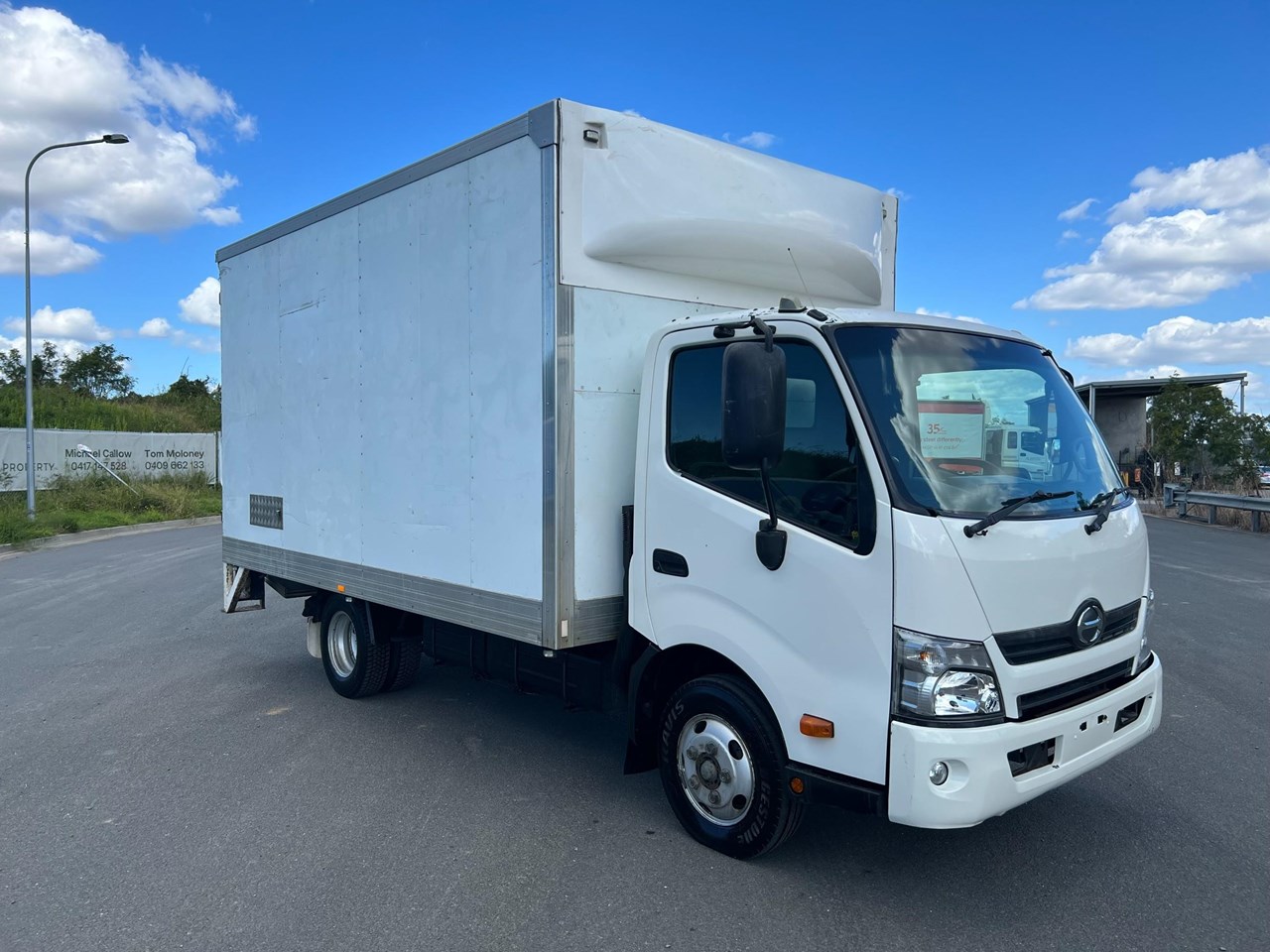 2014 HINO 300 SERIES - 616 for sale