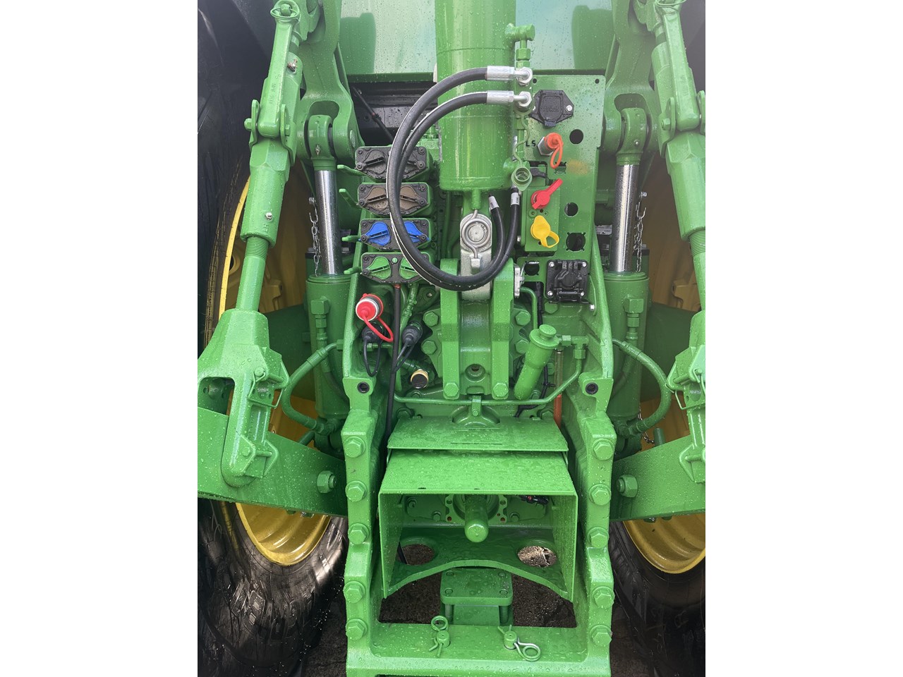 2022 JOHN DEERE 8310R for sale (refcode TA1157811)