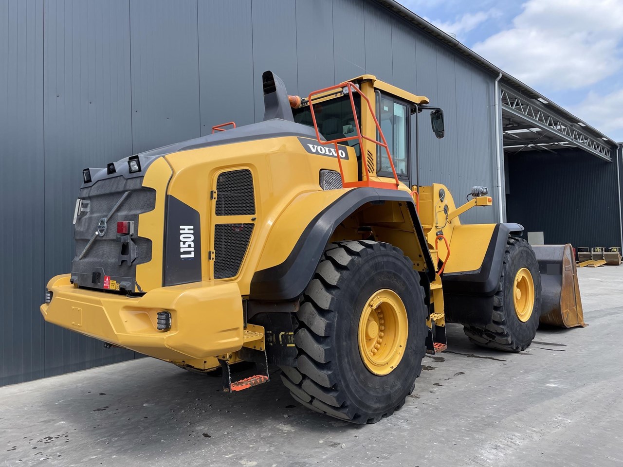 2016 Volvo L150h For Sale