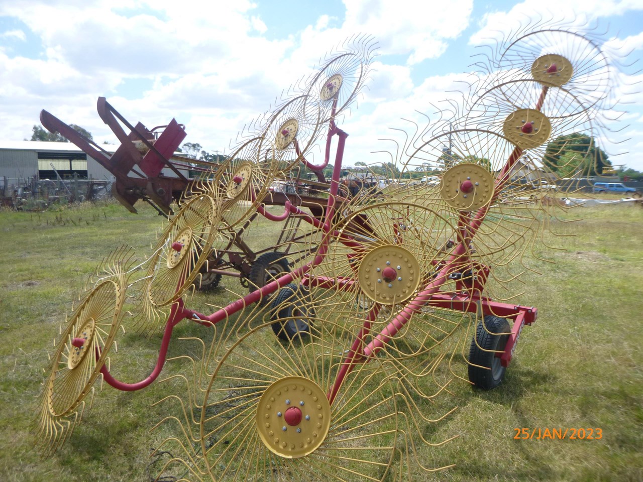 TONUTTI 10 WHEEL V RAKE for sale (refcode TA1165005)