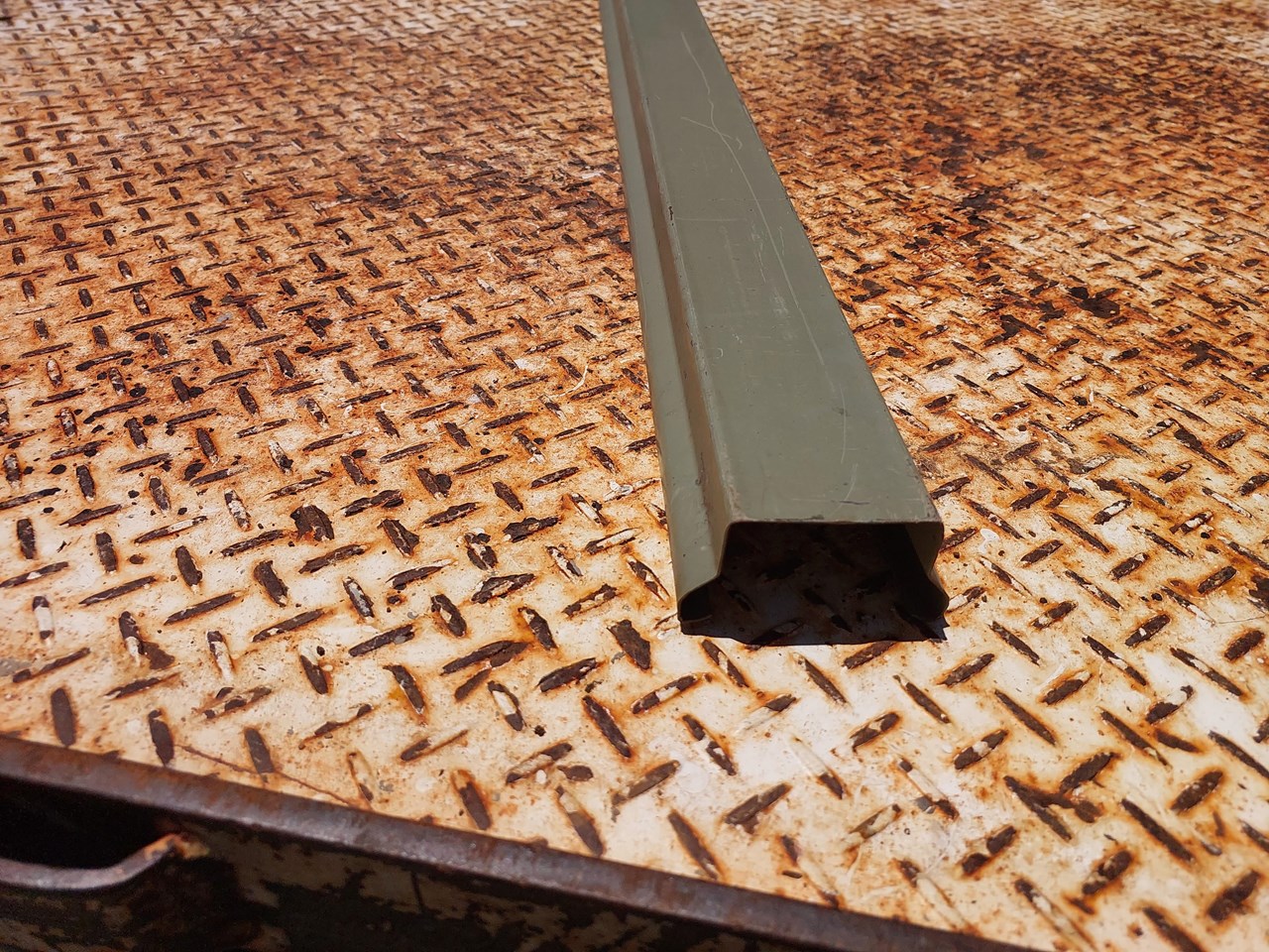 COLOUR BOND 2.4M FENCE POSTS FENCE POSTS for sale