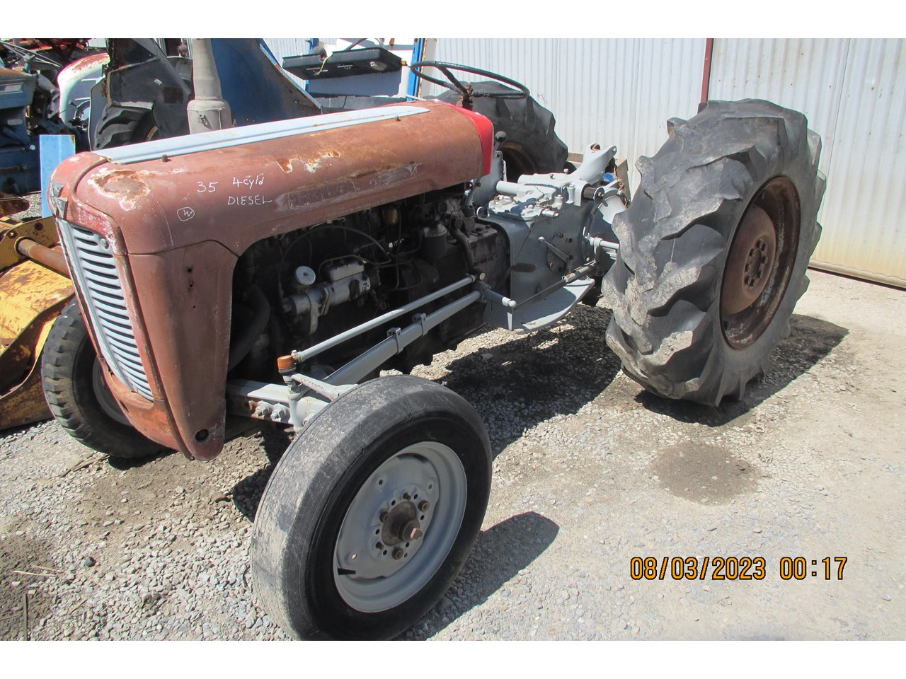 MASSEY FERGUSON 35 TRACTOR, 4 CYLINDER DIESEL WRECKING PARTS ONLY for