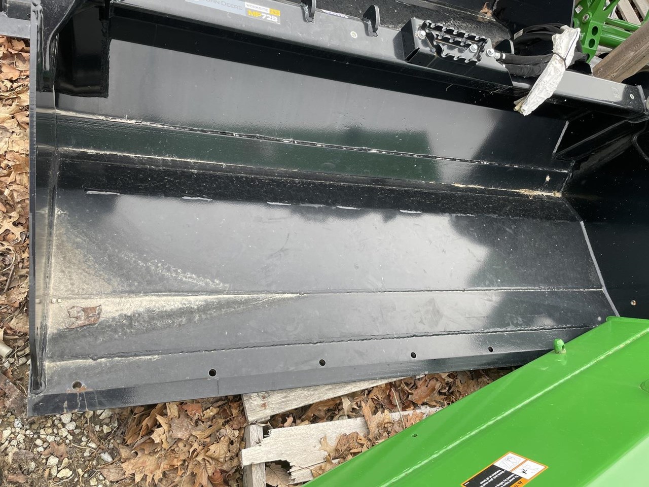 2011 JOHN DEERE SKID STEER BUCKET for sale