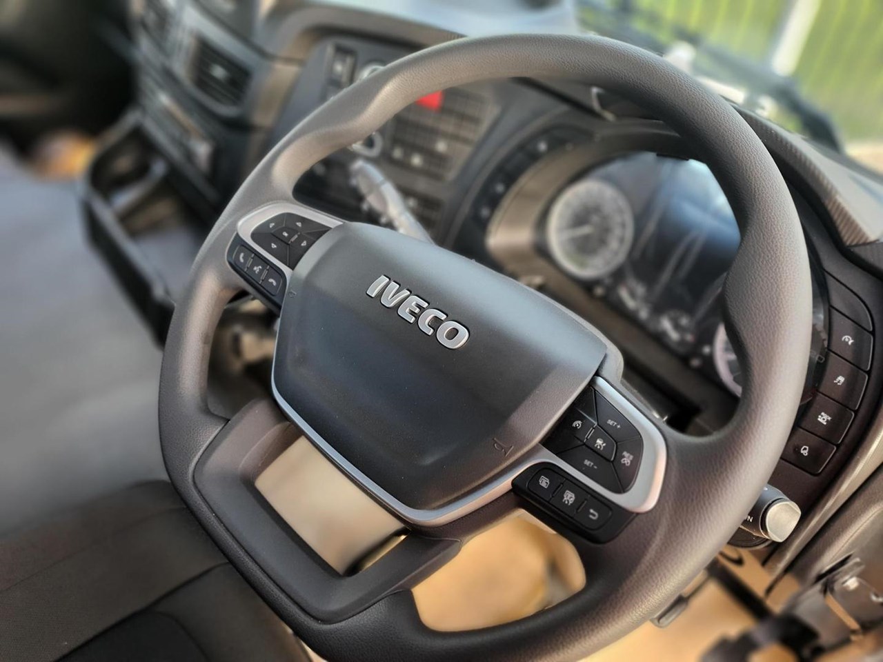 2023 IVECO SWAY for sale