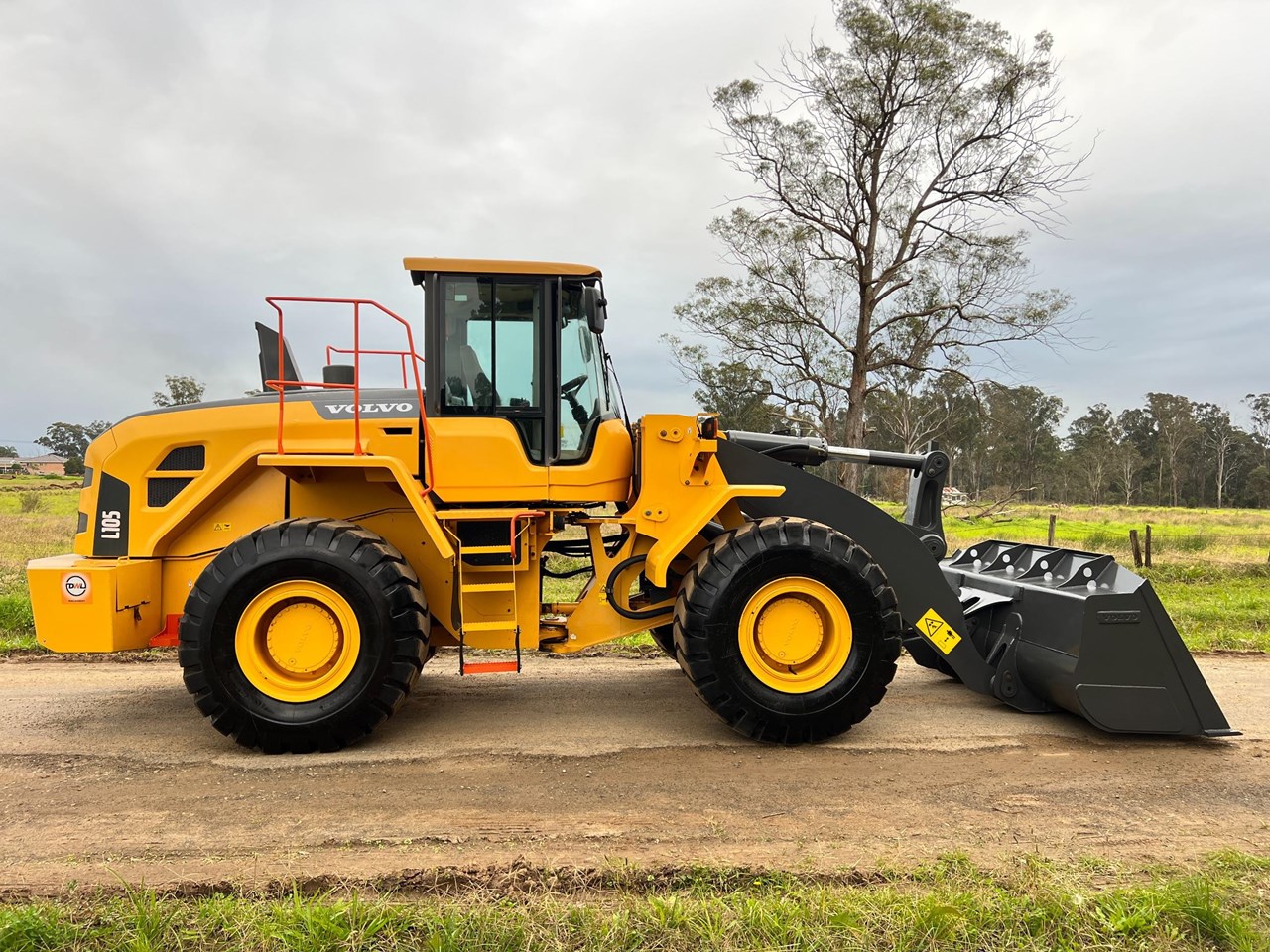 2023 VOLVO L105 for sale