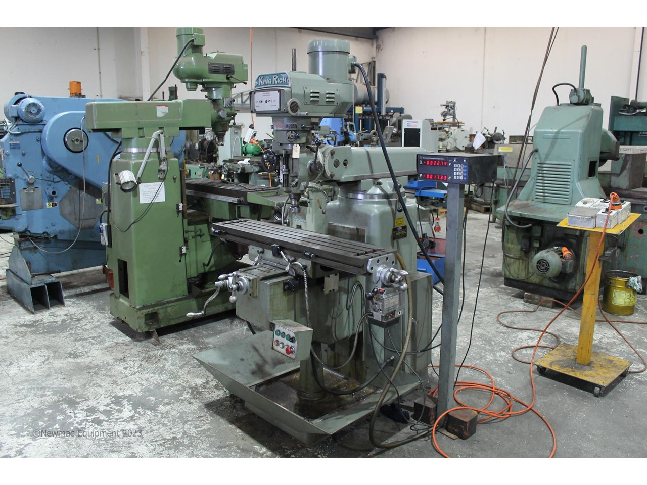 KING RICH V2000 TURRET MILLING MACHINE for sale