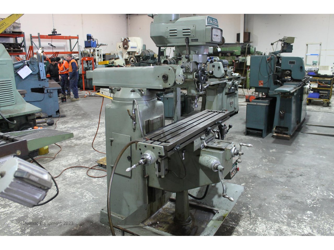 KING RICH V2000 TURRET MILLING MACHINE for sale