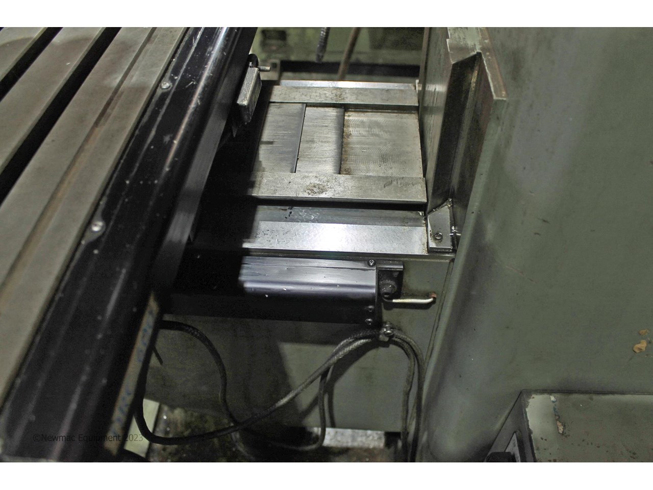 KING RICH V2000 TURRET MILLING MACHINE for sale