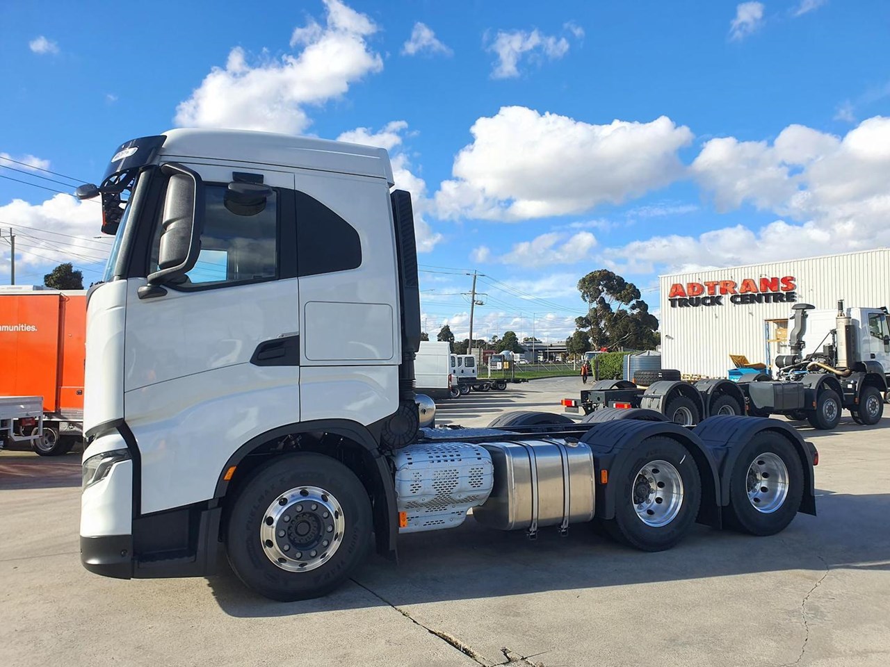 2023 IVECO SWAY for sale