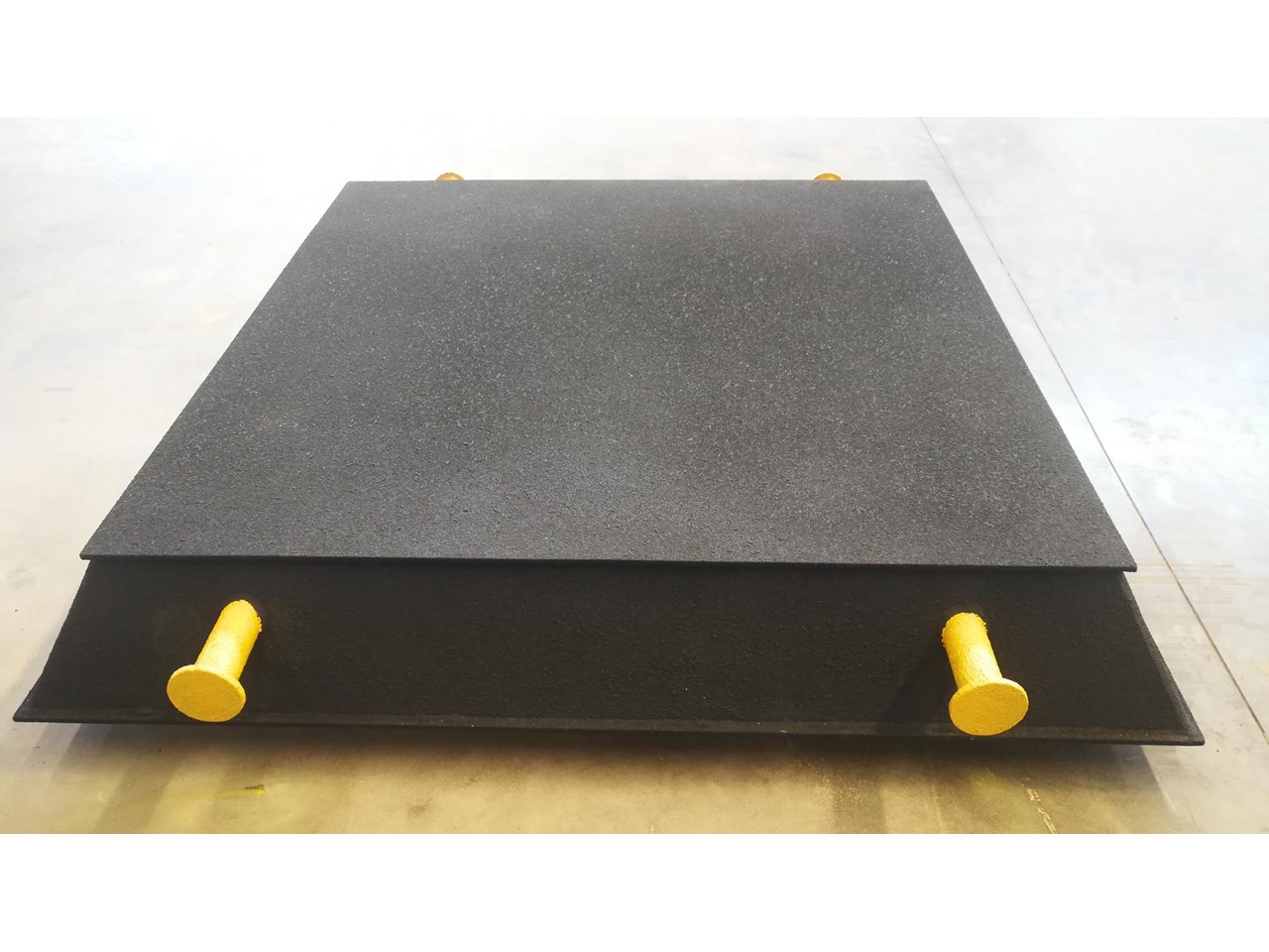 2023 2000X2000 CRANE OUTRIGGER PAD 2000X2000 CRANE OUTRIGGER PAD