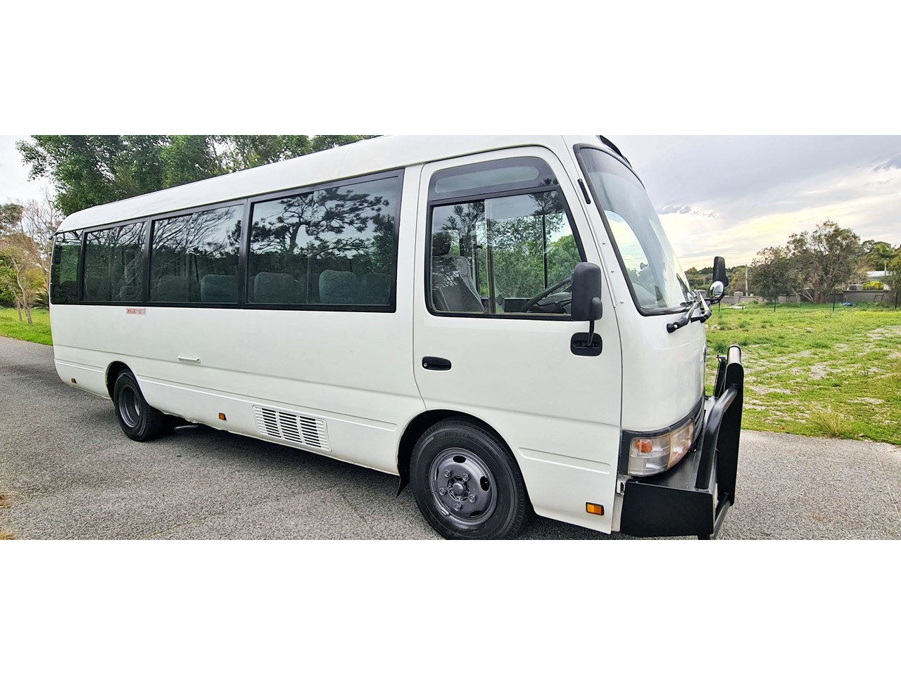 2005 TOYOTA COASTER BB50R for sale refcode DIY1189911