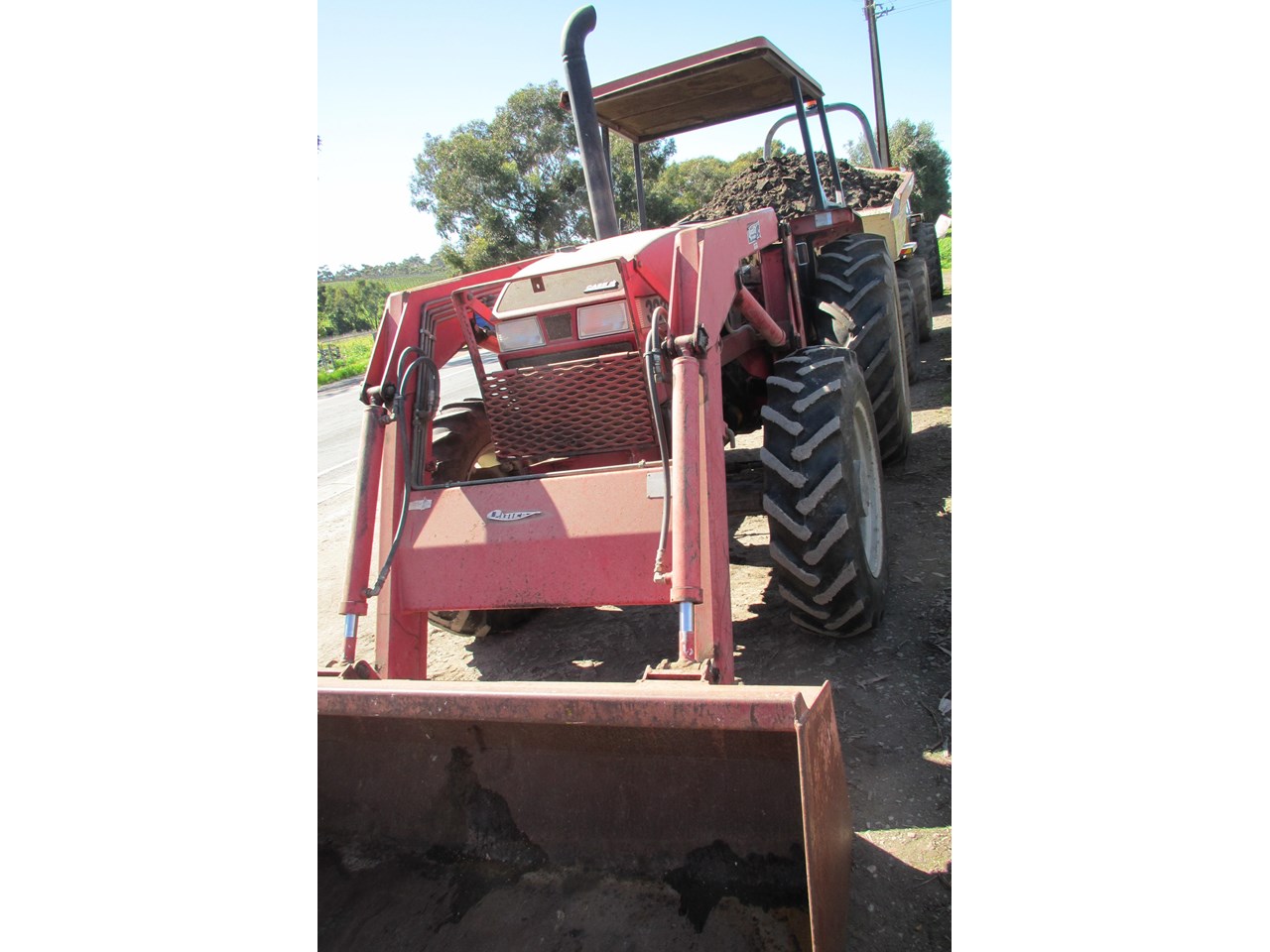 CASE 3230 TRACTOR FRONT END LOADER FORKS & BUCKET for sale (refcode