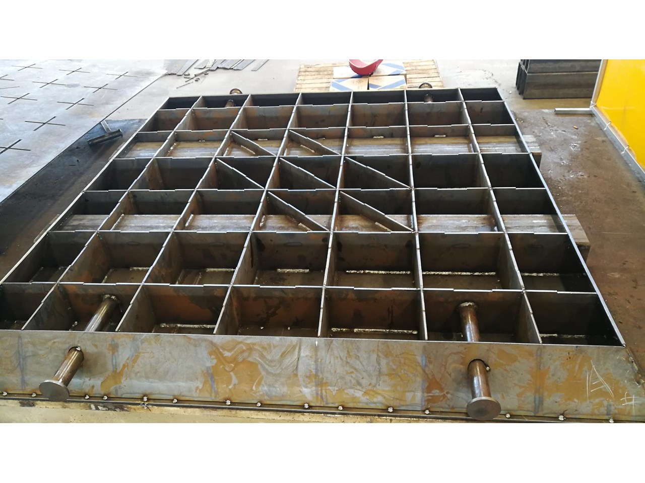 2023 2000X2000 CRANE OUTRIGGER PAD 2000X2000 CRANE OUTRIGGER PAD