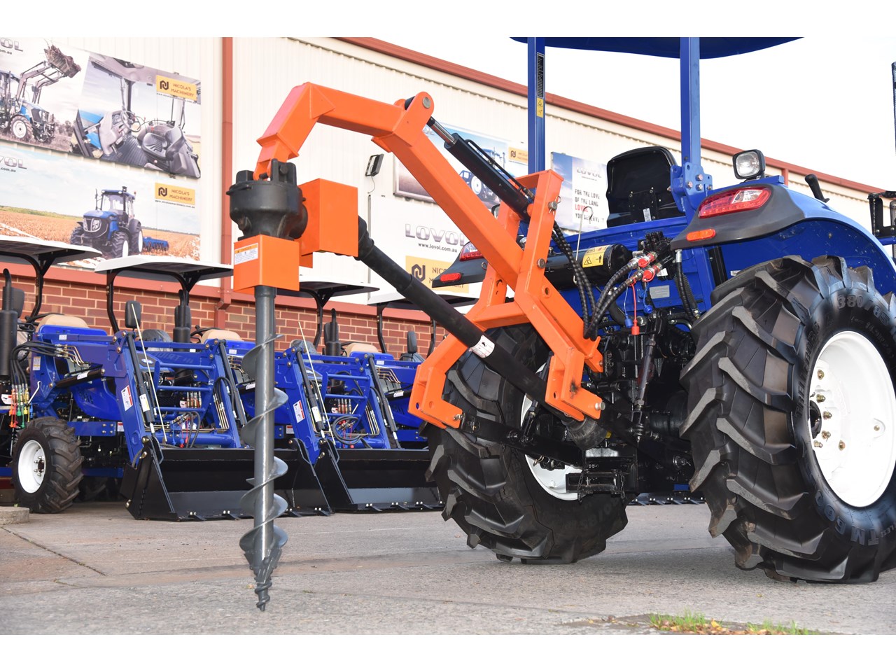 TRIDENT POST HOLE DIGGER (HYDRAULIC ASSIST) WITH 12INCH AUGER for sale