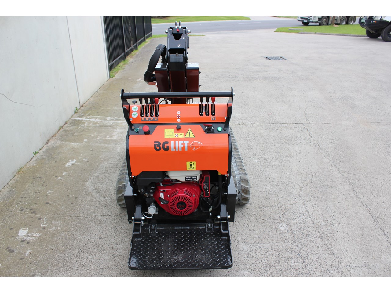 2022 BG LIFT M060 for sale