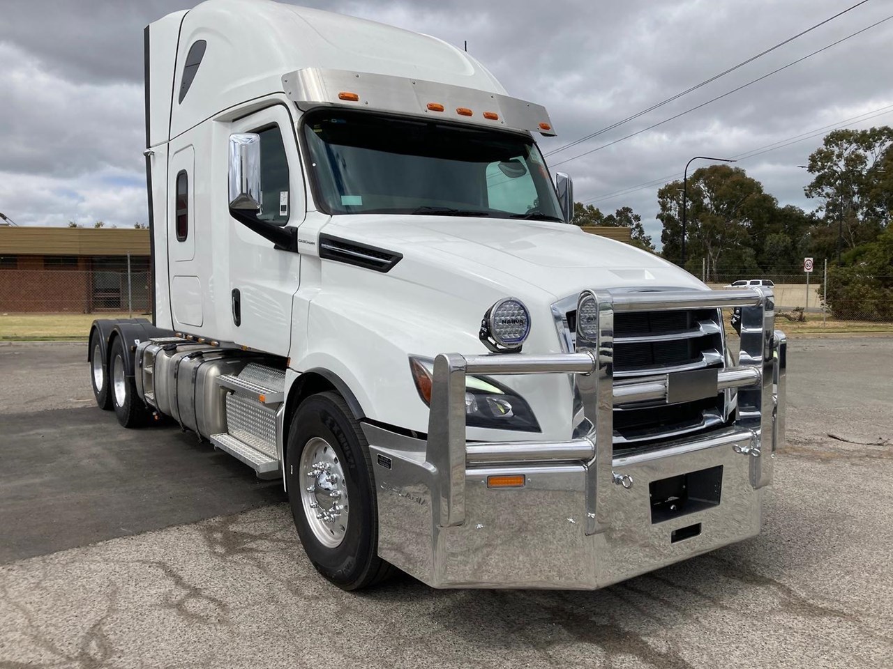 2023 FREIGHTLINER CASCADIA for sale