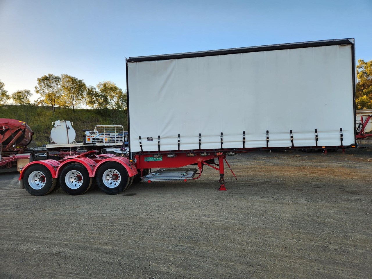 HAULMARK SEMI for sale