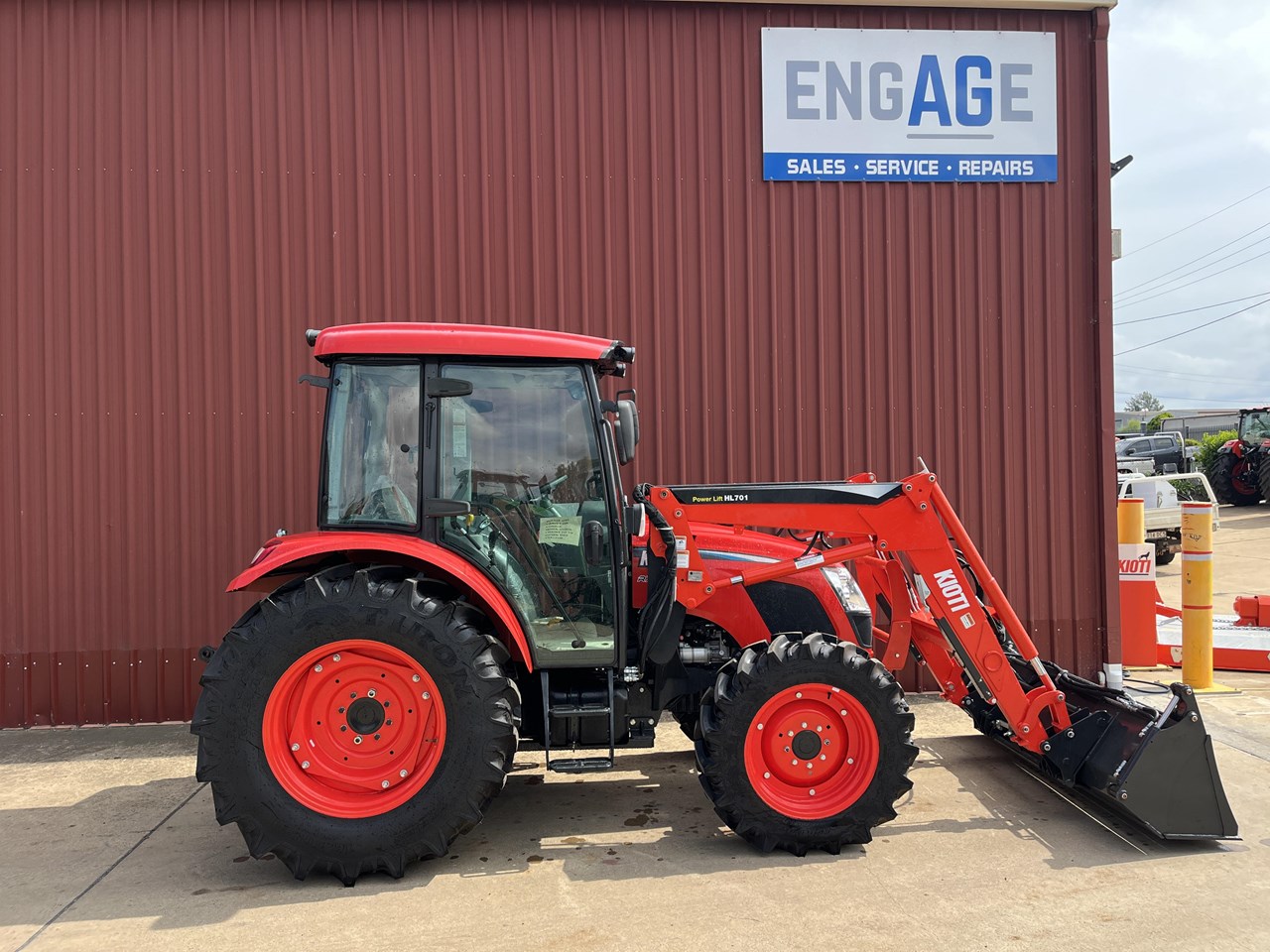 2023 KIOTI RX8030 4WD CABIN TRACTOR & FRONT END LOADER for sale