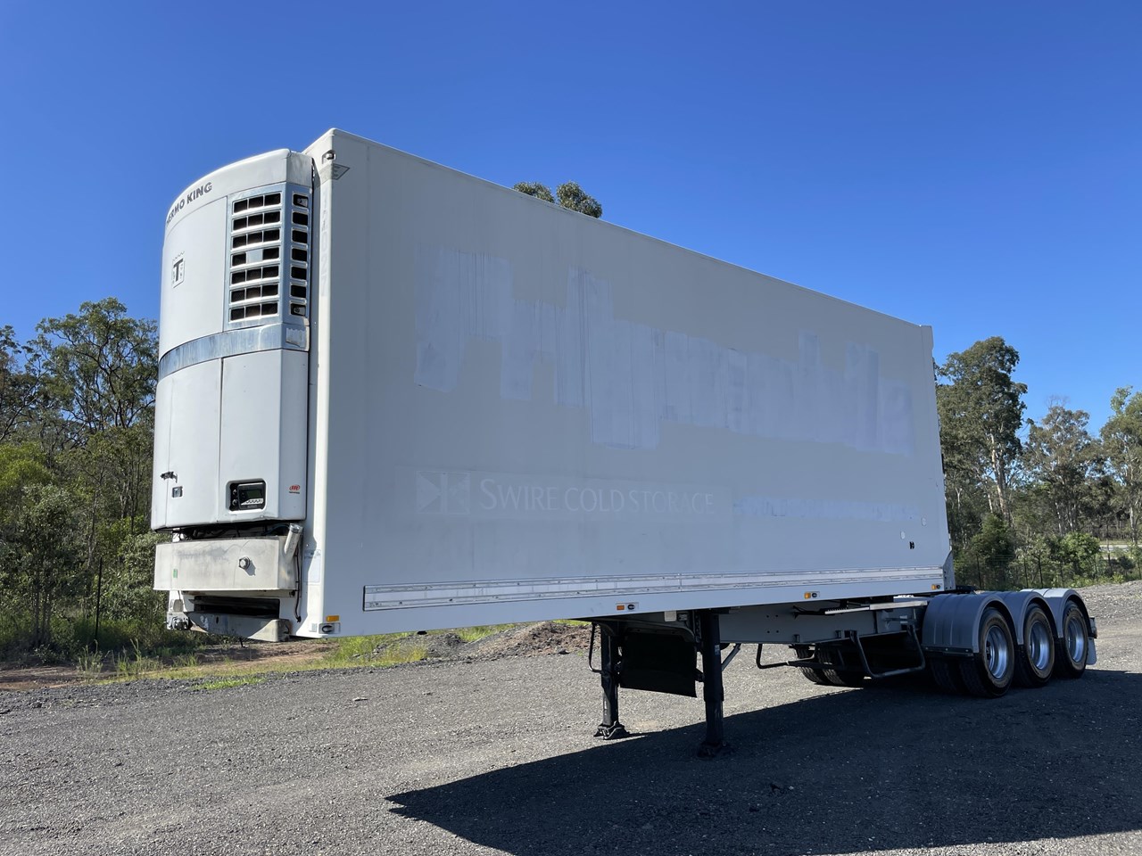 2004 FTE REFRIGERATED A-TRAILER ROLLBACK for sale (refcode TA1203410)