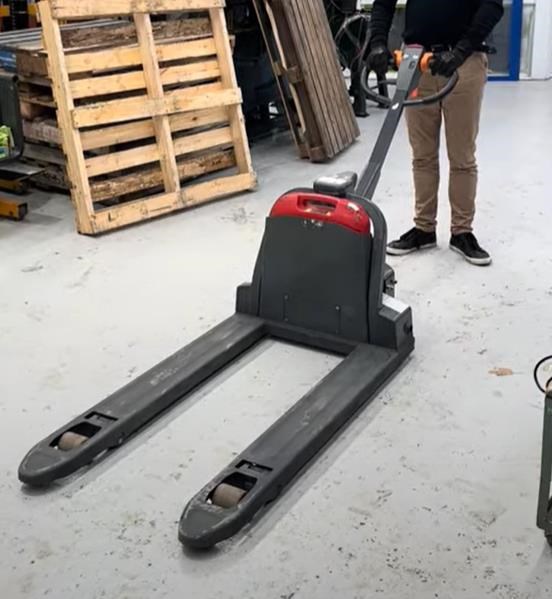 ALL LIFT ELECTRIC PALLET JACK HIRE ALSL15L3 for hire (refcode TA1205019)