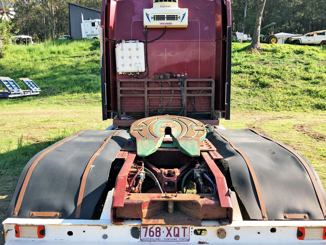 2004 KENWORTH T404 ST for sale (refcode DIY1205569)