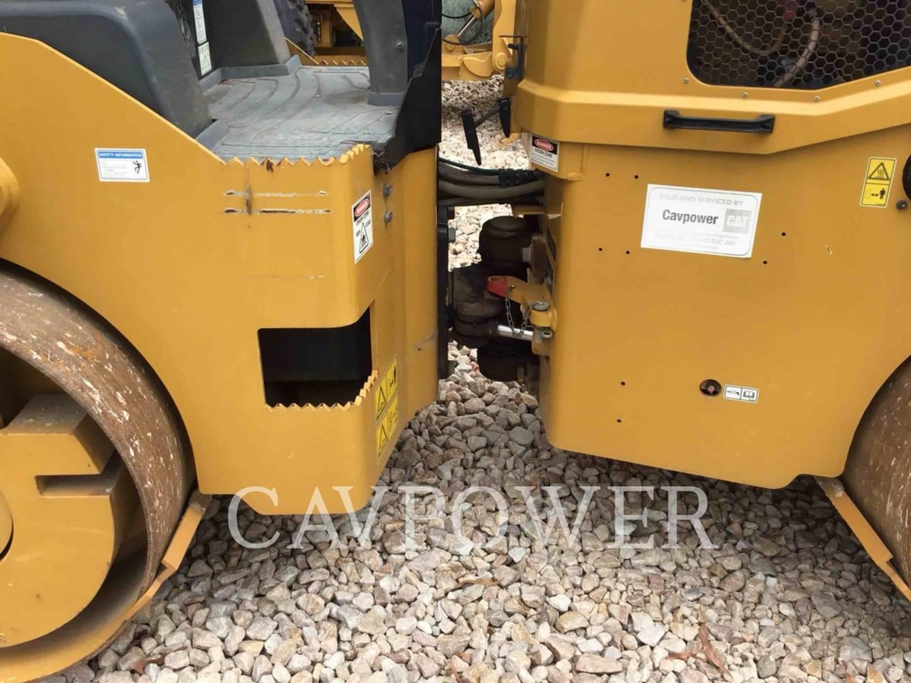 2015 CATERPILLAR CB36B for sale (refcode TA1190468)