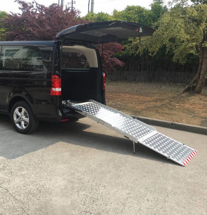 JETLAND 2.7M 350KG MANUAL ALUMINIUM WHEELCHAIR RAMP for sale (refcode ...
