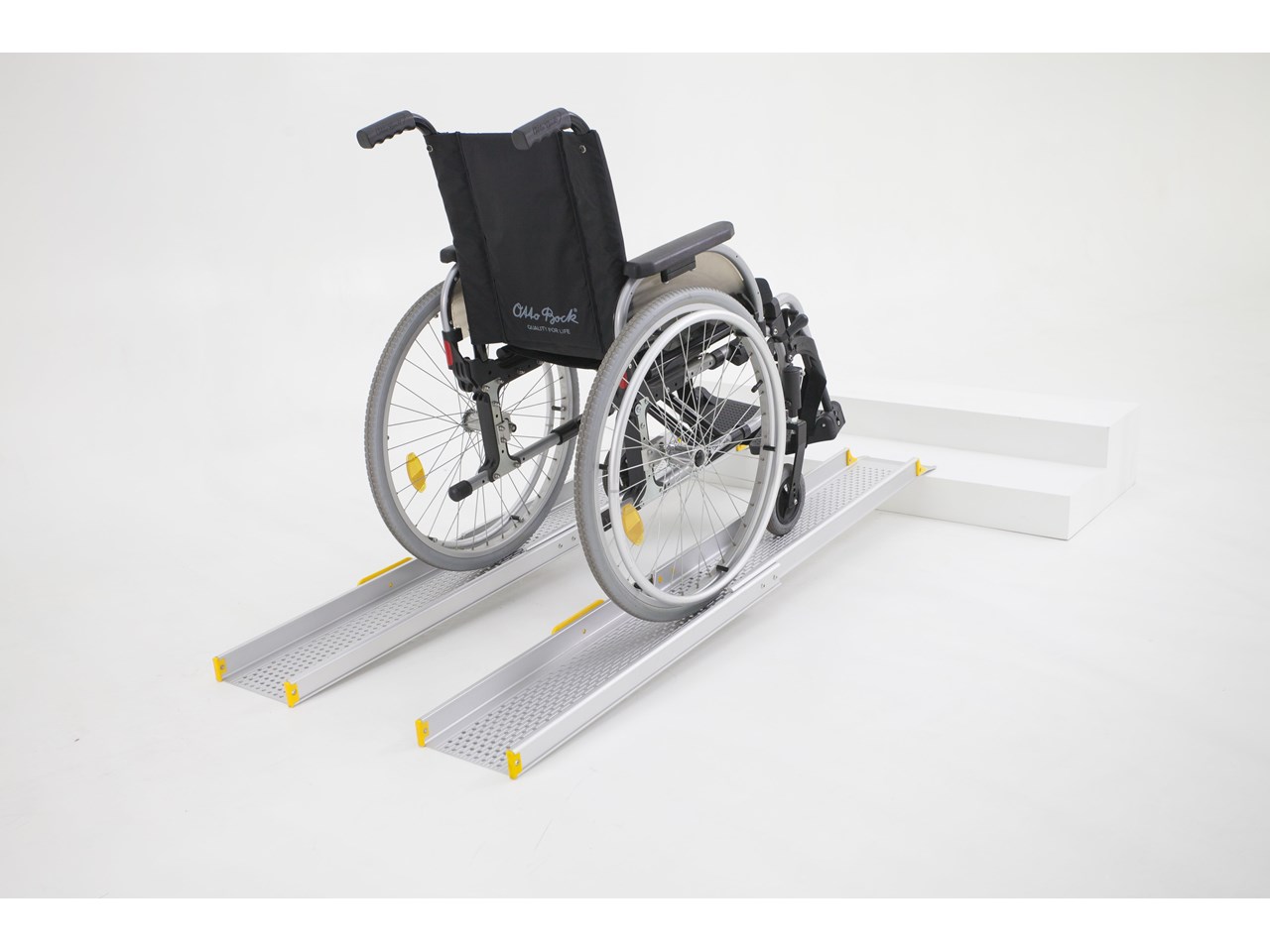 JETLAND 2.4M 270KG TWO SECTION TELESCOPIC WHEELCHAIR RAMP for sale ...