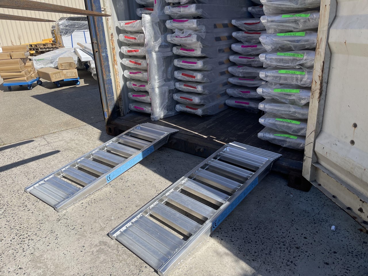 JETLAND 2M 6TONNE CONTAINER LOADING RAMPS for sale (refcode TA1214457)
