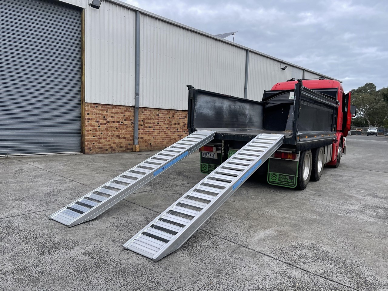 JETLAND 4.2M 5TONNE HEAVY DUTY RUBBER TRACK MACHINERY LOADING RAMPS for ...