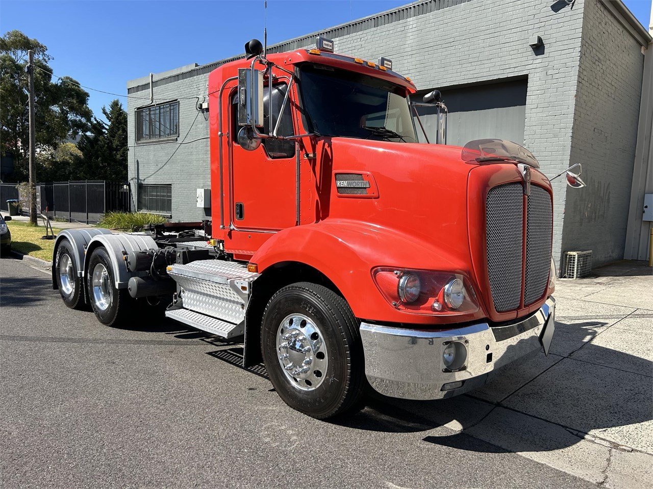2012 KENWORTH T403 for sale (refcode TA1216033)