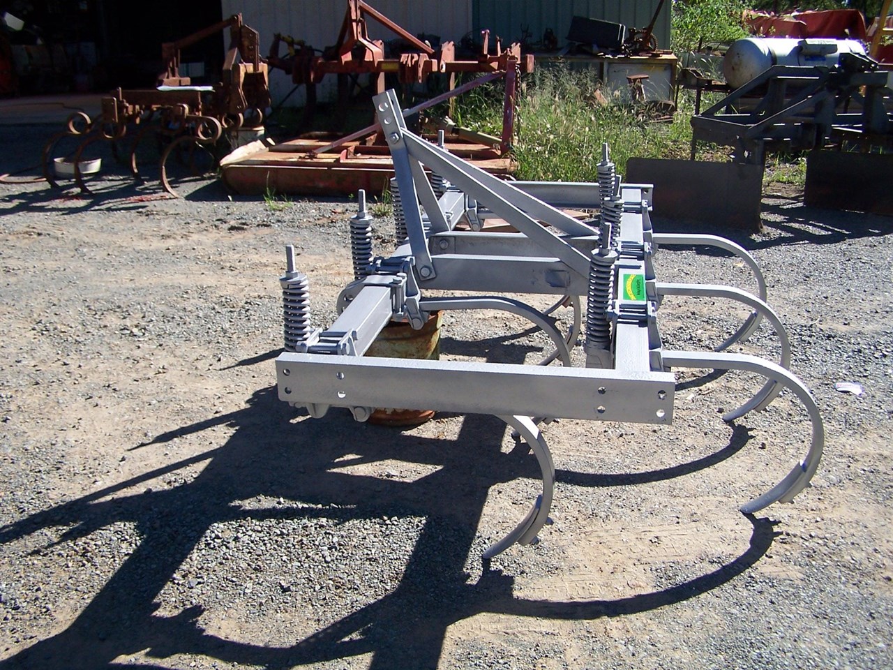 YEOMANS 7 LEG CHISEL PLOUGH for sale (refcode TA1218847)