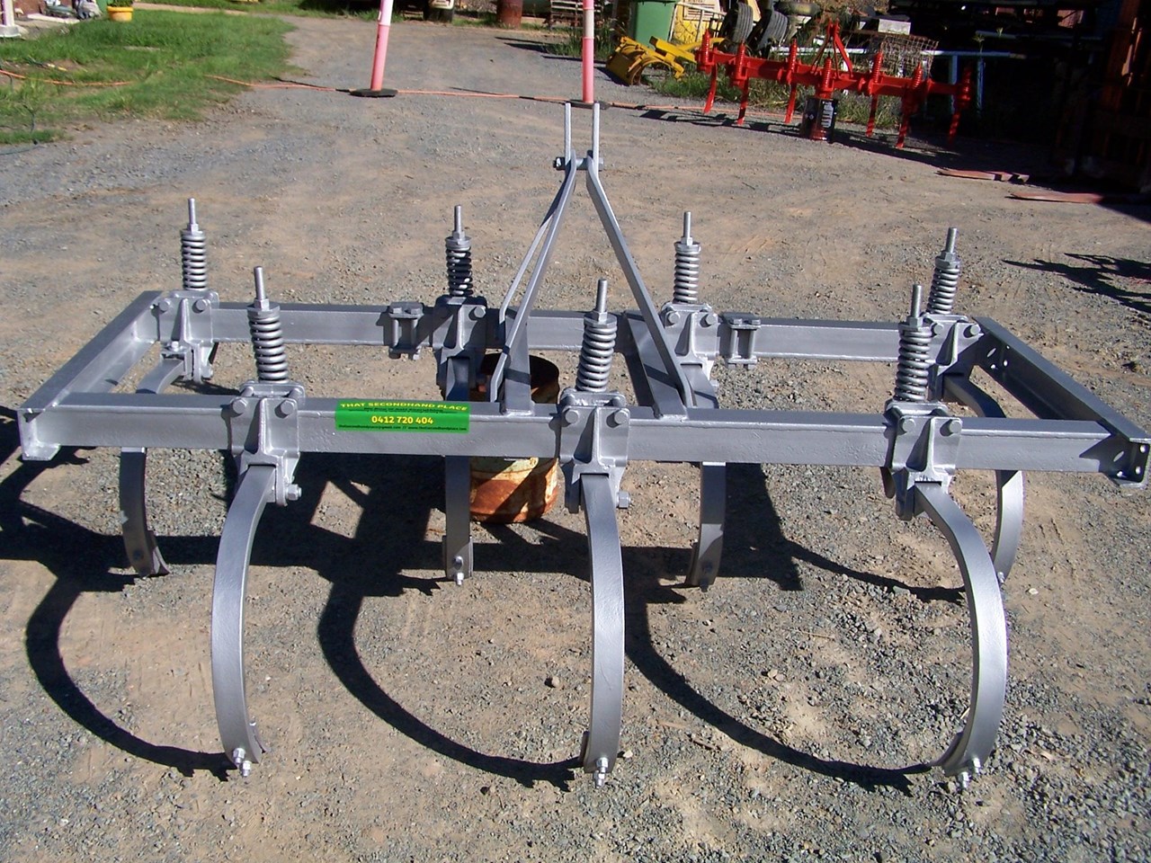 YEOMANS 7 LEG CHISEL PLOUGH for sale (refcode TA1218847)