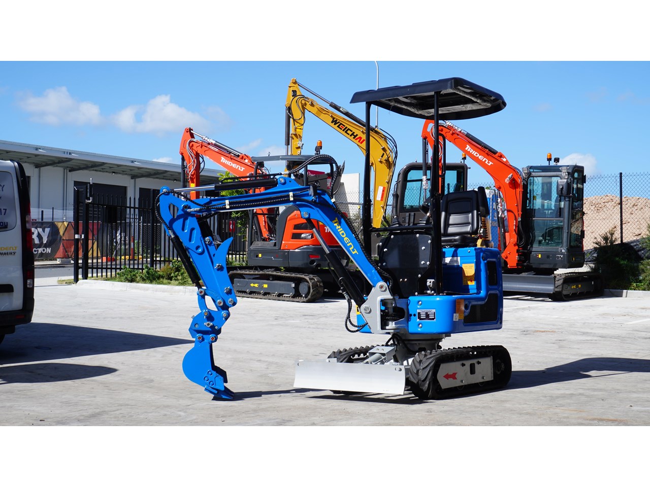 TRIDENT 1.2T EXCAVATOR EXPENDABLE TRACK, QUICK HITCH, SWING BOOM, 400MM ...