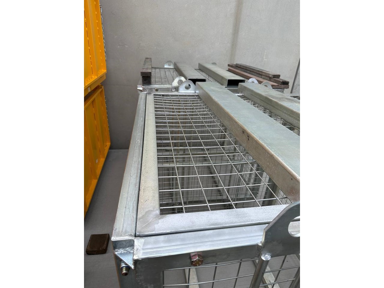 2024 NMG BLOCK CAGE BDN 6F GALVANISED BLOCK CAGE BDN 6F NATIONWIDE