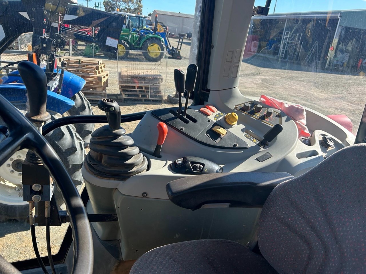 2005 MASSEY FERGUSON 5455 for sale (refcode TA1280977)